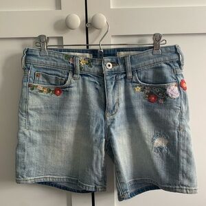 Pilcro and the Letterpress by Anthropologie Slim Boyfriend denim shorts, Size 25